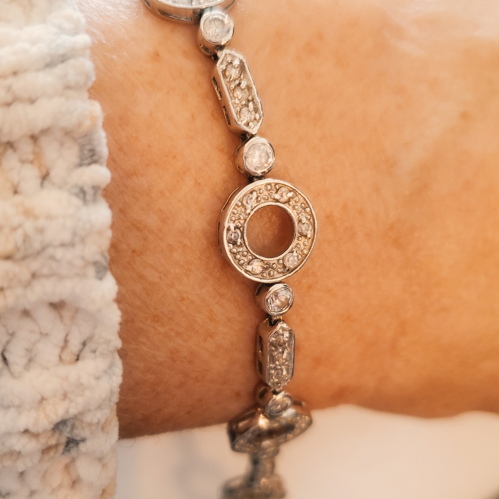 .925 Silver Crystal Circle Link Bracelet